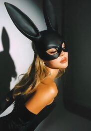 V (Mistress v)